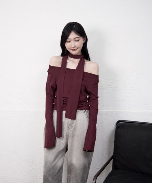 Y/lim(イリム)の「スリムマフラー付きドレープTシャツ(Tシャツ/カットソー・レディース・ブラック/レッド/オフホワイト/グレー・FREE)」の19枚目の写真