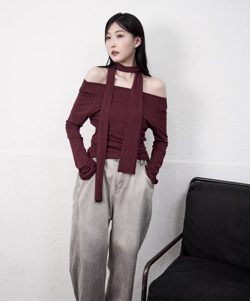 Y/lim(イリム)の「スリムマフラー付きドレープTシャツ(Tシャツ/カットソー・レディース・ブラック/レッド/オフホワイト/グレー・FREE)」の22枚目の写真