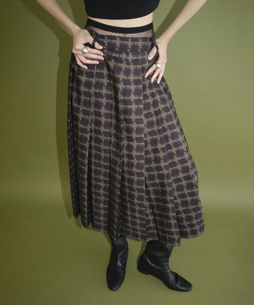 CLANE（クラネ）の「CLANE x FRGMT WALL GRAPHIC PLEATS SKIRT（スカート・レディース・カーキ/ブラック・XS/S/M）」の4枚目の写真