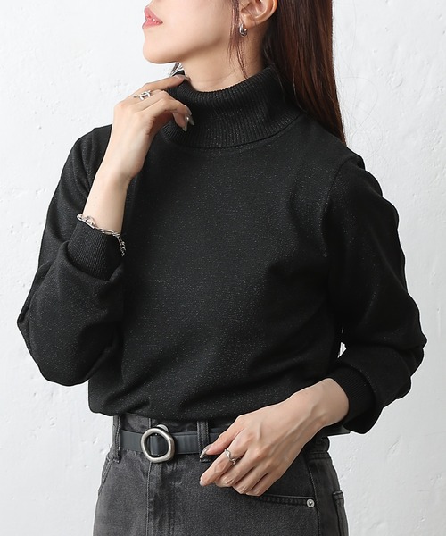 COLONY 2139(コロニートゥーワンスリーナイン)の「ラメタートルニットトップス(ニット/セーター・レディース・ブラック/オフホワイト/グレー/ブラウン・FREE)」の3枚目の写真