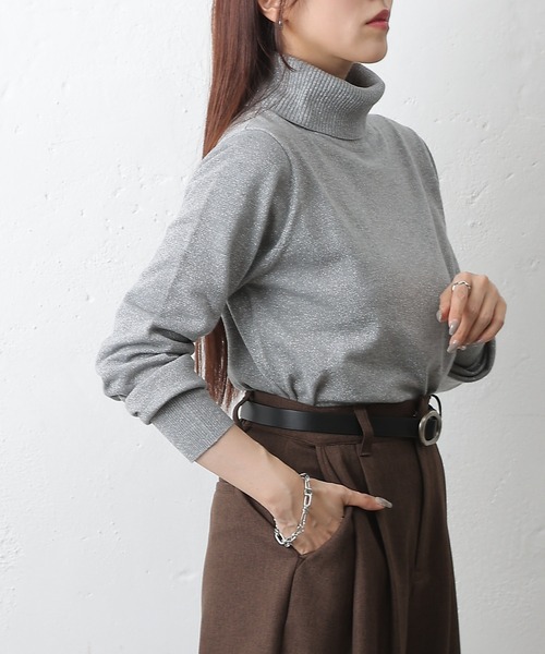 COLONY 2139(コロニートゥーワンスリーナイン)の「ラメタートルニットトップス(ニット/セーター・レディース・ブラック/オフホワイト/グレー/ブラウン・FREE)」の8枚目の写真