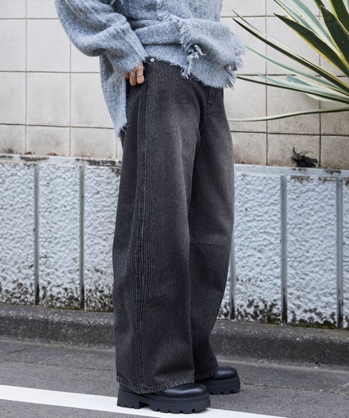 MONO-MART（モノマート）の「ヴィンテージコーデュロイタッチ ワイドカーブデニム（その他パンツ・レディース・ブルー/ブラウン/ブラック・L/M/S）」の10枚目の写真