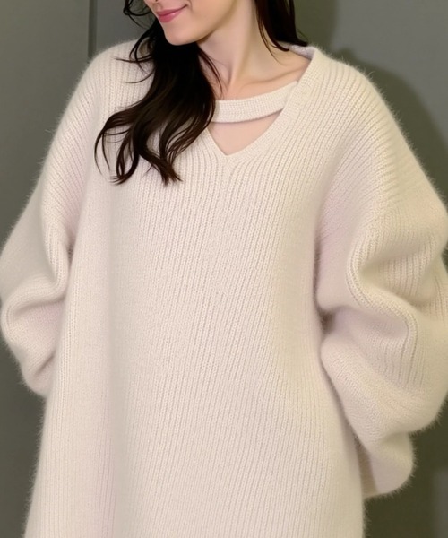 cammie(キャミー)の「ネックデザインニットトップス(ニット/セーター・レディース・アイボリー/グレー・L/M)」の4枚目の写真