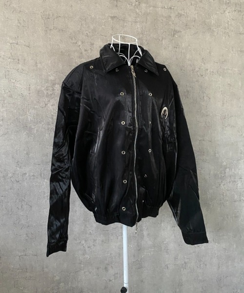 lilful(リルフル)の「グリッターチャームダブルジップシャイニージャケット(ブルゾン・メンズ・ブラック/グレー・F)」の5枚目の写真