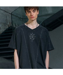 GAKKAI UNIONS（ガッカイユニオンズ）の「V-neck curl chain pigment short sleeve t-shirt charcoal（Tシャツ/カットソー・メンズ）」