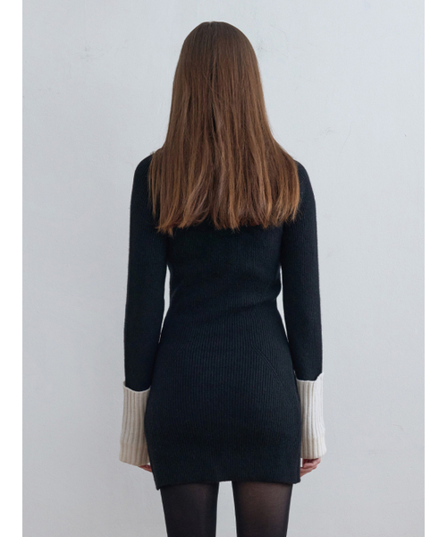 Kijun(キジュン)の「Half Zip-Up Knit Dress Black(ワンピース・レディース・その他・MEDIUM/SMALL)」の4枚目の写真
