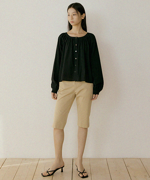 LINGSEOUL（リングソウル）の「stripe shirring volume blouse-black（シャツ/ブラウス・レディース・その他・FREE）」の2枚目の写真