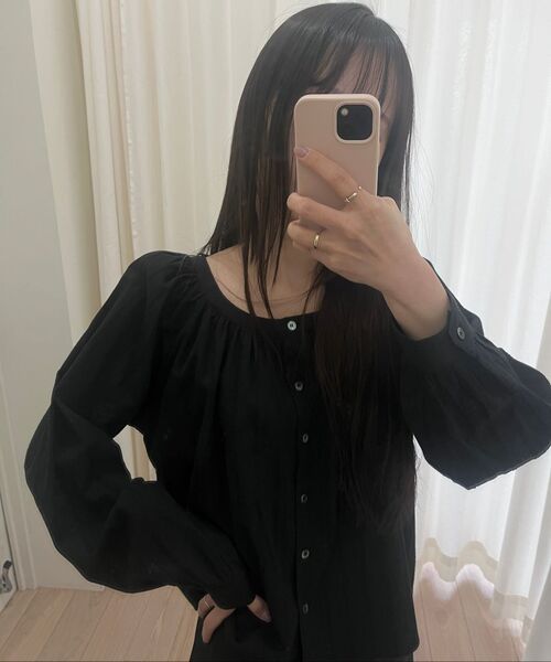 LINGSEOUL（リングソウル）の「stripe shirring volume blouse-black（シャツ/ブラウス・レディース・その他・FREE）」の5枚目の写真
