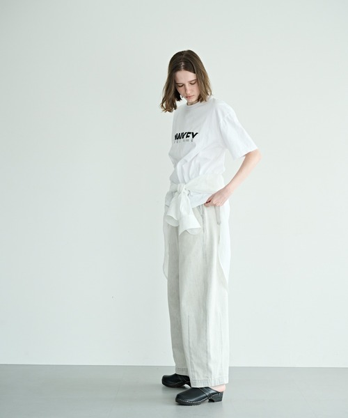 kha:ki（カーキ）の「「KHA:KI / カーキ」BOX TEE -LOWKEY-（Tシャツ/カットソー・レディース・ブラック/ホワイト・1）」の7枚目の写真