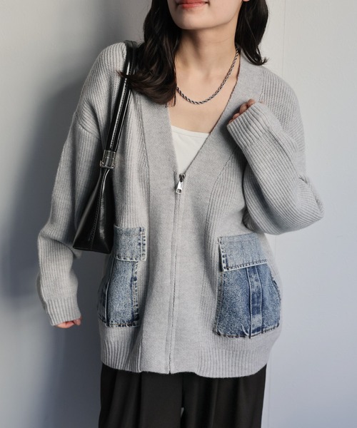 ap retro(アプレトロ)の「デニムポケットVネックニットカーディガン / ZIPカーディガン(カーディガン/ボレロ・レディース・グレー/ブラック/ベージュ・FREE)」の14枚目の写真