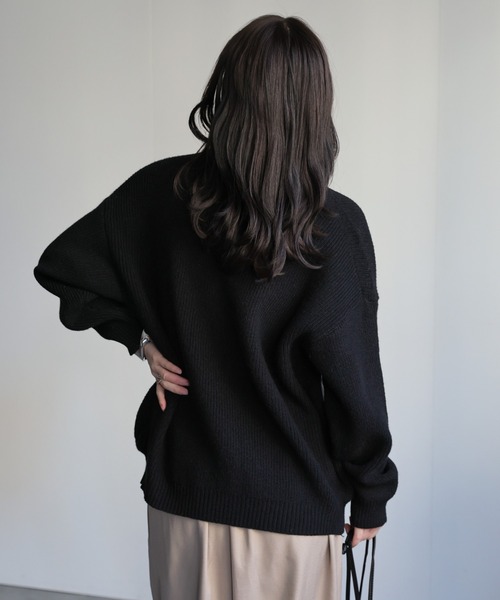 ap retro(アプレトロ)の「デニムポケットVネックニットカーディガン / ZIPカーディガン(カーディガン/ボレロ・レディース・グレー/ブラック/ベージュ・FREE)」の12枚目の写真