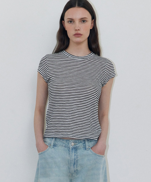 LADY VOLUME(レディーボリューム)の「ソフトストライプTシャツ(ブラック)(Tシャツ/カットソー・レディース・その他・MEDIUM/SMALL)」の1枚目の写真