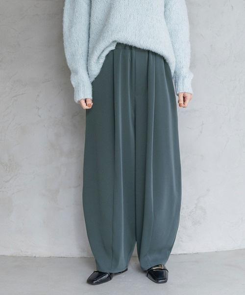 A part by（アパートバイ）の「【Sサイズ展開】イージーコクーンパンツ（スラックス・レディース・アイボリー/グリーン系その他6/ブラック・SMALL/MEDIUM）」の3枚目の写真