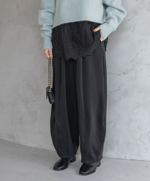 A part by（アパートバイ）の「【Sサイズ展開】イージーコクーンパンツ（スラックス・レディース・アイボリー/グリーン系その他6/ブラック・SMALL/MEDIUM）」の2枚目の写真