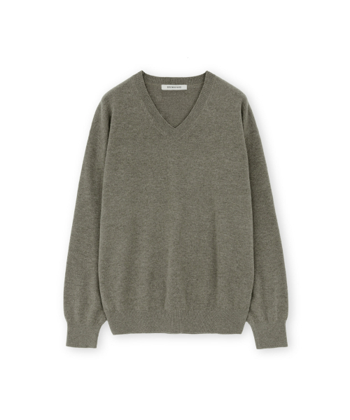BROWNYARD(ブラウンヤード)の「エクストラスーパーファインVネックニット、オリーブグレー(ニット/セーター・メンズ・その他・3/4/5/6)」の1枚目の写真