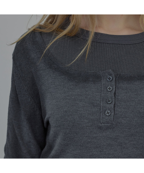 LCDC TM(エルシーディーシーティーエム)の「SPRAY WASHED U-NECK KNIT TOP (MELANGE GREY)(ニット/セーター・レディース・その他・SMALL/MEDIUM)」の8枚目の写真