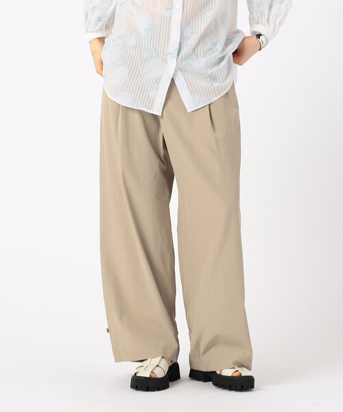 Gabardine K.T(ギャバジンケーティー)の「〔 +サイズ 〕 【2WAY】タイプライター 2WAYワイドパンツ(その他パンツ・レディース・ライトグレー/ベージュ・13号)」の2枚目の写真