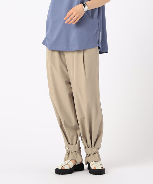 Gabardine K.T(ギャバジンケーティー)の「〔 +サイズ 〕 【2WAY】タイプライター 2WAYワイドパンツ(その他パンツ・レディース・ライトグレー/ベージュ・13号)」の10枚目の写真