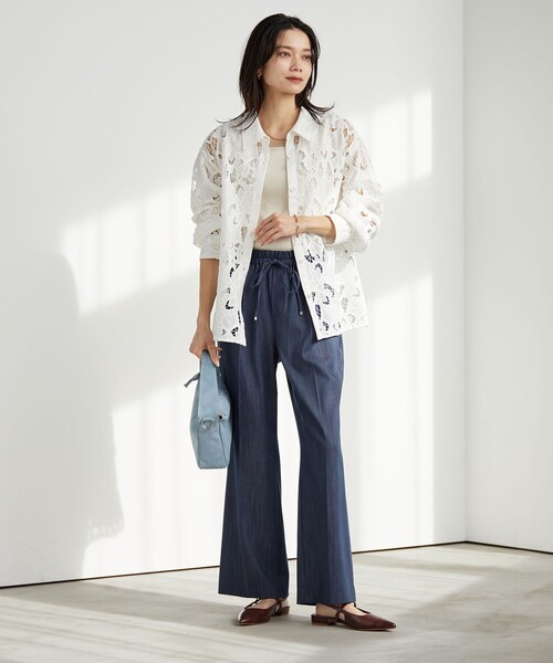 green label relaxing（グリーンレーベルリラクシング）の「［size SHORT/TALLあり］ニーハイフレアパンツ デニム 2 ストレッチ（デニムパンツ・レディース・オフホワイト/コバルトブルー/ネイビー・SHORT/34/36/38/40/TALL）」の7枚目の写真