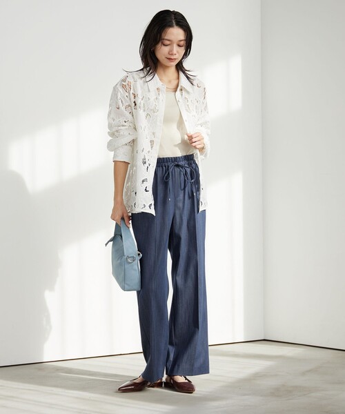 green label relaxing（グリーンレーベルリラクシング）の「［size SHORT/TALLあり］ニーハイフレアパンツ デニム 2 ストレッチ（デニムパンツ・レディース・オフホワイト/コバルトブルー/ネイビー・SHORT/34/36/38/40/TALL）」の8枚目の写真