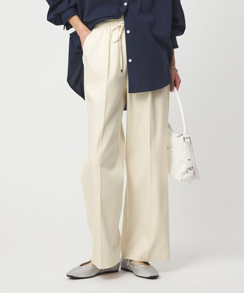 green label relaxing（グリーンレーベルリラクシング）の「［size SHORT/TALLあり］ニーハイフレアパンツ デニム 2 ストレッチ（デニムパンツ・レディース・オフホワイト/コバルトブルー/ネイビー・SHORT/34/36/38/40/TALL）」の22枚目の写真