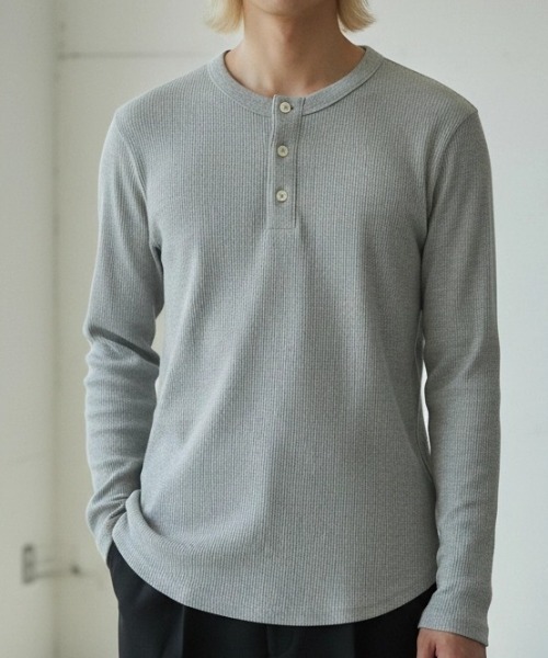 ARULE(アルール)の「A'GEM/9 × .kom 『ARULE/アルール』 WAFFLE HENLEY NECK LONG SLEEVE/ワッフル ヘンリーネック 長袖Tシャツ(Tシャツ/カットソー・メンズ・ネイビー/ホワイト/ライトグレー/グリーン/ブラック・M/L)」の3枚目の写真
