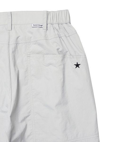 Cavish(カビシ)の「NYLON SPACE CARGO PANTS LIGHT GREY(CV2ESUPA10A)(その他パンツ・レディース・ライトグレー・LARGE/MEDIUM/SMALL)」の8枚目の写真