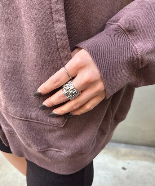 WHO'S WHO gallery(フーズフーギャラリー)の「チェーンリング(リング・レディース・ゴールド/シルバー・FREE)」の4枚目の写真