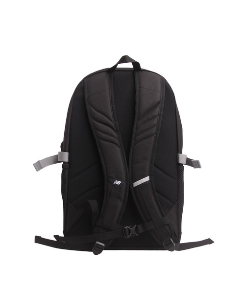NEW BALANCE(ニューバランス)の「32L デイパック グラデーションロゴ(バックパック/リュック・メンズ・ブラック/ブラック×パープル・FREE)」の9枚目の写真