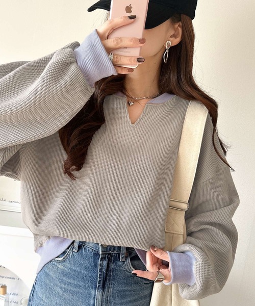 classicalelf（クラシカルエルフ）の「今っぽさは、色でつくる。オーバーサイズ配色ワッフルプルオーバー（Tシャツ/カットソー・レディース・チャコール/モカ/アイボリー/杢グレー・LARGE/MEDIUM/SMALL/X-LARGE）」の4枚目の写真