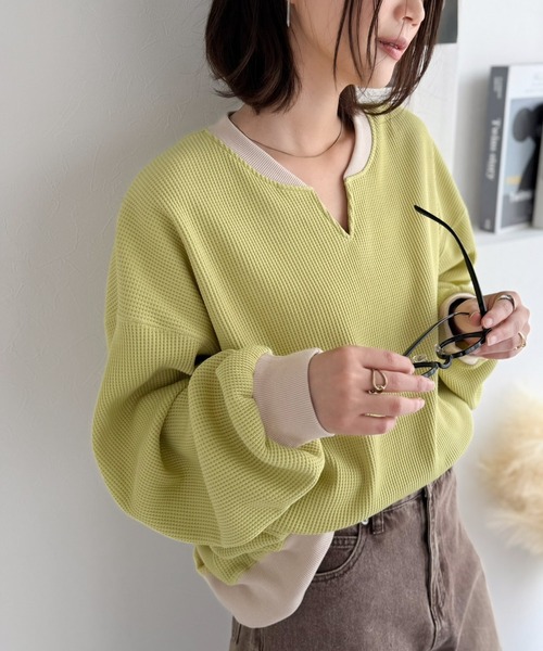 classicalelf(クラシカルエルフ)の「今っぽさは、色でつくる。オーバーサイズ配色ワッフルプルオーバー(Tシャツ/カットソー・レディース・チャコール/モカ/アイボリー/杢グレー・LARGE/MEDIUM/SMALL/X-LARGE)」の15枚目の写真