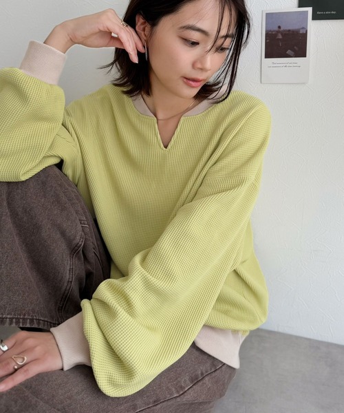 classicalelf(クラシカルエルフ)の「今っぽさは、色でつくる。オーバーサイズ配色ワッフルプルオーバー(Tシャツ/カットソー・レディース・チャコール/モカ/アイボリー/杢グレー・LARGE/MEDIUM/SMALL/X-LARGE)」の13枚目の写真