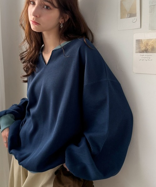 classicalelf(クラシカルエルフ)の「今っぽさは、色でつくる。オーバーサイズ配色ワッフルプルオーバー(Tシャツ/カットソー・レディース・チャコール/モカ/アイボリー/杢グレー・LARGE/MEDIUM/SMALL/X-LARGE)」の8枚目の写真