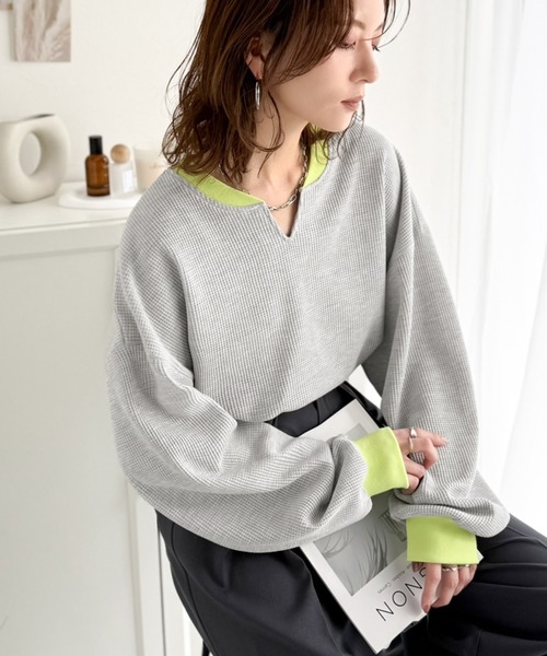 classicalelf（クラシカルエルフ）の「今っぽさは、色でつくる。オーバーサイズ配色ワッフルプルオーバー（Tシャツ/カットソー・レディース・チャコール/モカ/アイボリー/杢グレー・LARGE/MEDIUM/SMALL/X-LARGE）」の20枚目の写真