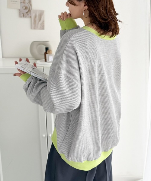 classicalelf（クラシカルエルフ）の「今っぽさは、色でつくる。オーバーサイズ配色ワッフルプルオーバー（Tシャツ/カットソー・レディース・チャコール/モカ/アイボリー/杢グレー・LARGE/MEDIUM/SMALL/X-LARGE）」の21枚目の写真