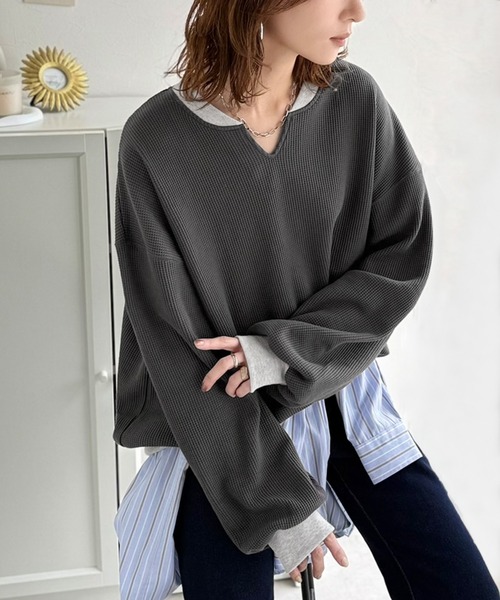 classicalelf（クラシカルエルフ）の「今っぽさは、色でつくる。オーバーサイズ配色ワッフルプルオーバー（Tシャツ/カットソー・レディース・チャコール/モカ/アイボリー/杢グレー・LARGE/MEDIUM/SMALL/X-LARGE）」の6枚目の写真