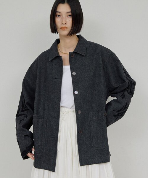 GALLARDAGALANTE（ガリャルダガランテ）の「【Dhritië】【手洗い可】エンブロイダリージャケット（デニムジャケット・レディース・ブラック/ホワイト・FREE）」の2枚目の写真