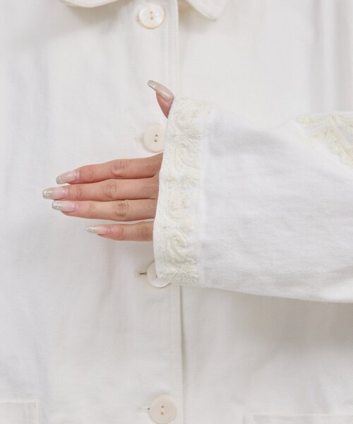 GALLARDAGALANTE（ガリャルダガランテ）の「【Dhritië】【手洗い可】エンブロイダリージャケット（デニムジャケット・レディース・ブラック/ホワイト・FREE）」の10枚目の写真