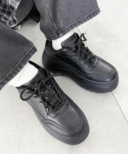 WEGO（ウィゴー）の「WEGO/厚底スニーカー（スニーカー・レディース・ブラック/ホワイト・SMALL/LARGE/MEDIUM）」の2枚目の写真