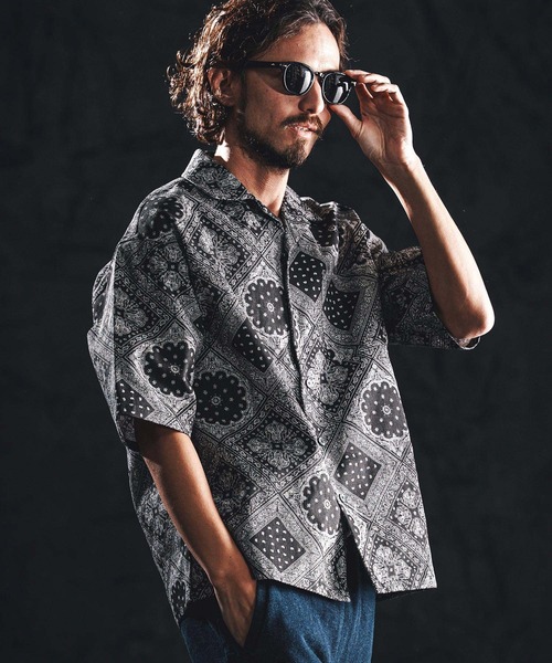 wjk reluxe(ダブルジェーケーリラックス)の「mhs2487-bandana open collar SS shirts オープンカラーシャツ(WR26S-17)(シャツ/ブラウス・メンズ・ブラック/ホワイト/ブルー・L/M/S)」の2枚目の写真