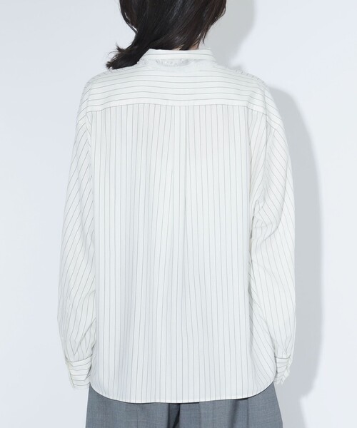 maturely（マチュアリー）の「maturely / チョーク ストライプ レース タイ ロングスリーブ（シャツ/ブラウス・レディース・ネイビー/オフホワイト・1/0）」の9枚目の写真