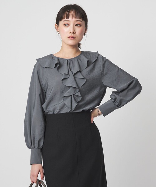 green label relaxing（グリーンレーベルリラクシング）の「ラッフル ブラウス（シャツ/ブラウス・レディース・グレー/ホワイト/イエロー/ネイビー・FREE）」の3枚目の写真