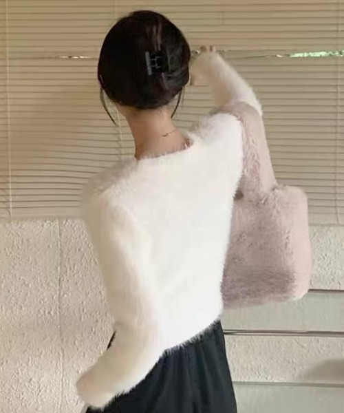 ampm(エーエムピーエム)の「シャギーニット パールボタンカーディガン(カーディガン/ボレロ・レディース・ホワイト/ブラック・L/M)」の15枚目の写真