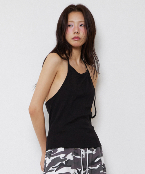 RENSE(レンセ)の「Button Halter Lay-up Sleeveless Black(Tシャツ/カットソー・レディース・その他・OS)」の1枚目の写真