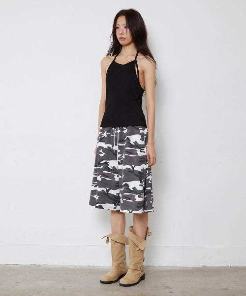 RENSE(レンセ)の「Button Halter Lay-up Sleeveless Black(Tシャツ/カットソー・レディース・その他・OS)」の3枚目の写真