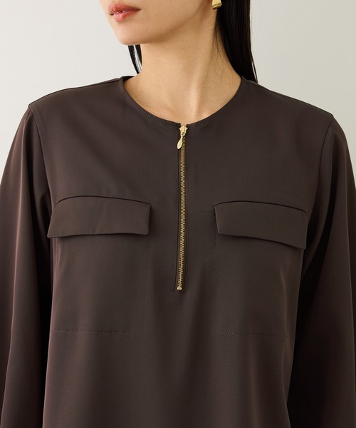 ROPE'（ロペ）の「フロントジップブラウス/イージーケア・セットアップ対応（シャツ/ブラウス・レディース・ピンク/ダークブラウン/ネイビー・38/36）」の12枚目の写真