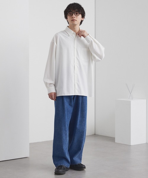 MONO-MART（モノマート）の「ライトTR フレンチフロント サイドスリット レギュラーカラー長袖シャツ / UVカット＆アンチピリング＆イージーケア【セットアップ対応】（シャツ/ブラウス・メンズ・ブルーグレー/モカ/ブラック/ブラウン/ライトグレー/オフホワイト/レッド系・M/S/L）」の16枚目の写真