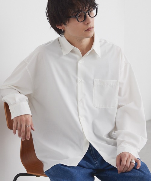 MONO-MART（モノマート）の「ライトTR フレンチフロント サイドスリット レギュラーカラー長袖シャツ / UVカット＆アンチピリング＆イージーケア【セットアップ対応】（シャツ/ブラウス・メンズ・ブルーグレー/モカ/ブラック/ブラウン/ライトグレー/オフホワイト/レッド系・M/S/L）」の19枚目の写真
