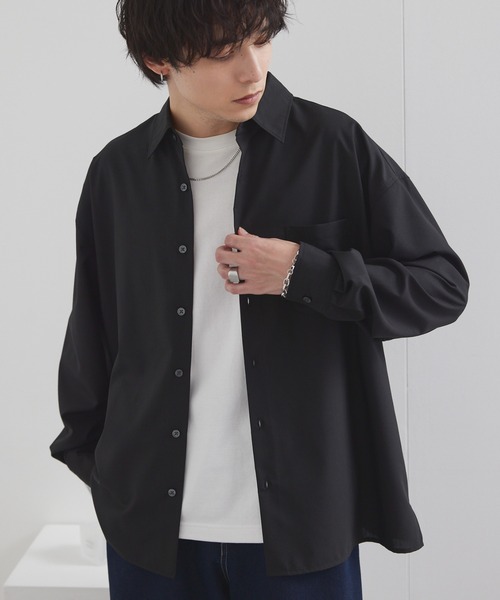MONO-MART（モノマート）の「ライトTR フレンチフロント サイドスリット レギュラーカラー長袖シャツ / UVカット＆アンチピリング＆イージーケア【セットアップ対応】（シャツ/ブラウス・メンズ・ブルーグレー/モカ/ブラック/ブラウン/ライトグレー/オフホワイト/レッド系・M/S/L）」の21枚目の写真
