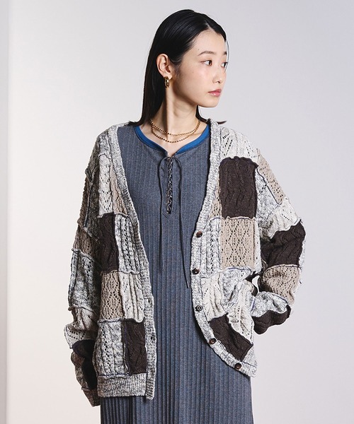 ROSE BUD(ローズバッド)の「(CREOLME)PATCHWORK KNIT CARDIGAN(カーディガン/ボレロ・レディース・オレンジ/ベージュ/グレー・ONE SIZE)」の4枚目の写真